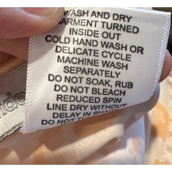 Finders Keepers Open Tie Side Leopard Print Crop Top Size Small Boho Festival - Picture 9 of 9